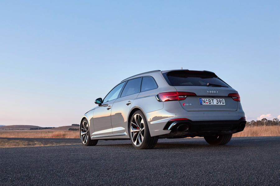  Audi RS4 Avant (B9) 2018 года  (AU) (фото 19 из 33)